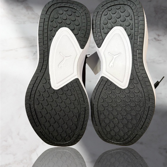 PUMA Ladies Skyrocket Black Sneaker Size 6 - Picture 6 of 7